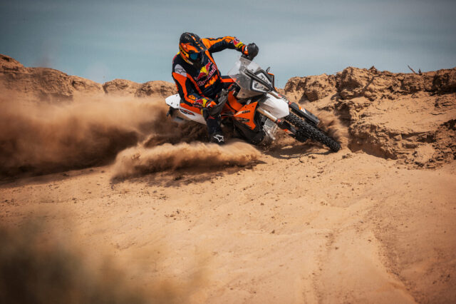 MY24 KTM 890 ADVENTURE R RALLY-4 890 Rally R