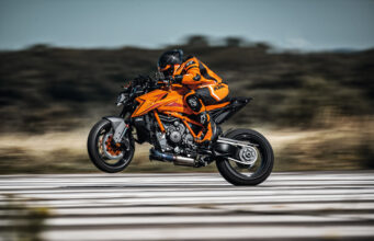KTM 1390 SUPER DUKE R