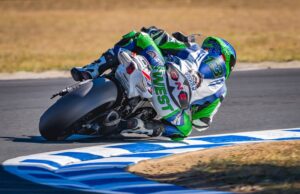 cemetery circuit boxing day races suzuki series