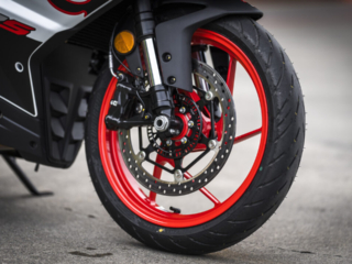 Aprilia RS457 track test