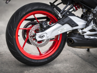 Aprilia RS457 track test