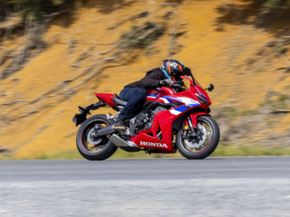 2025 Honda CBR650R E-Clutch sportsbike