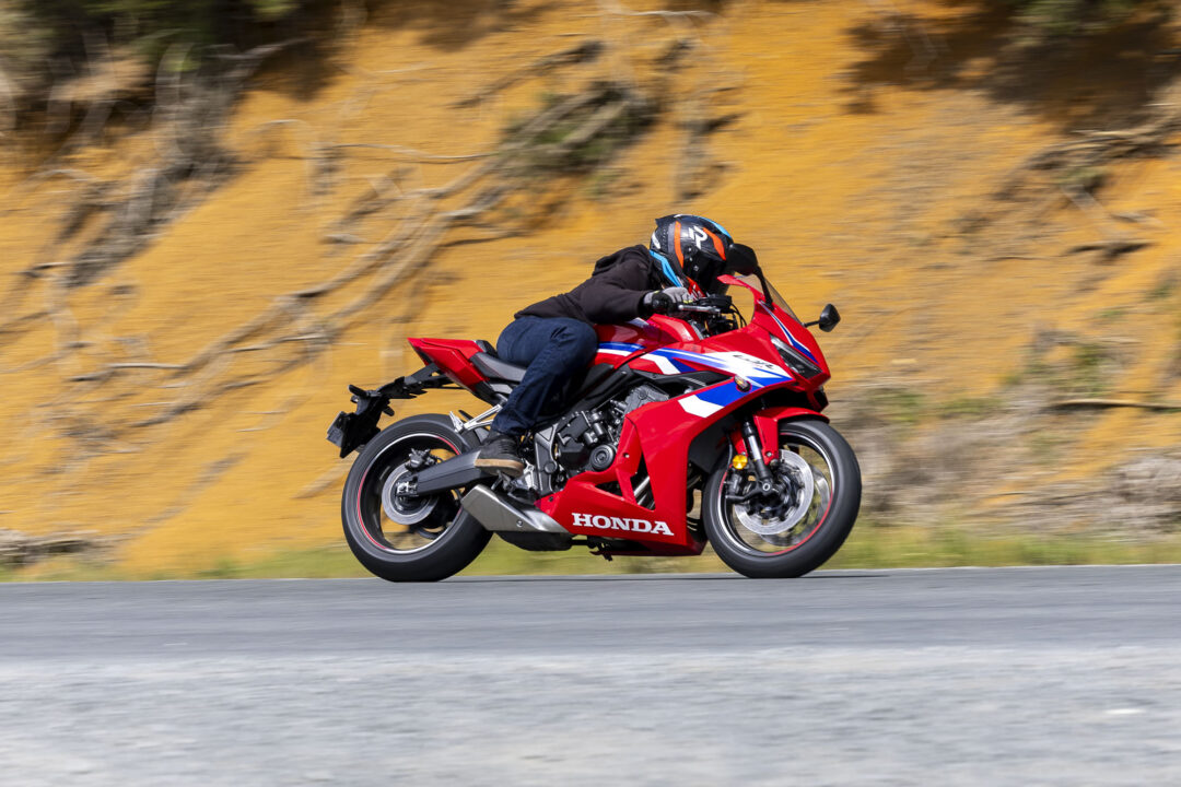 2025 Honda CBR650R E-Clutch sportsbike