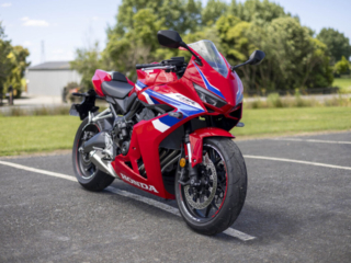 2025 Honda CBR650R E-Clutch