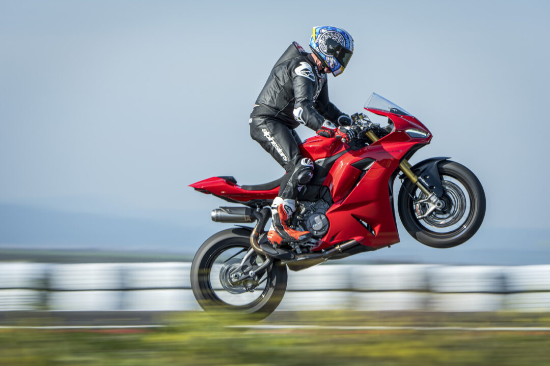 Ducati Panigale V2, Panigale V2S review test