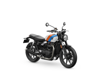 Speed-Twin-900_MY25_Pure-White_RHS-Front-Angle 2025 Triumph Speed Twin 900 review studio image