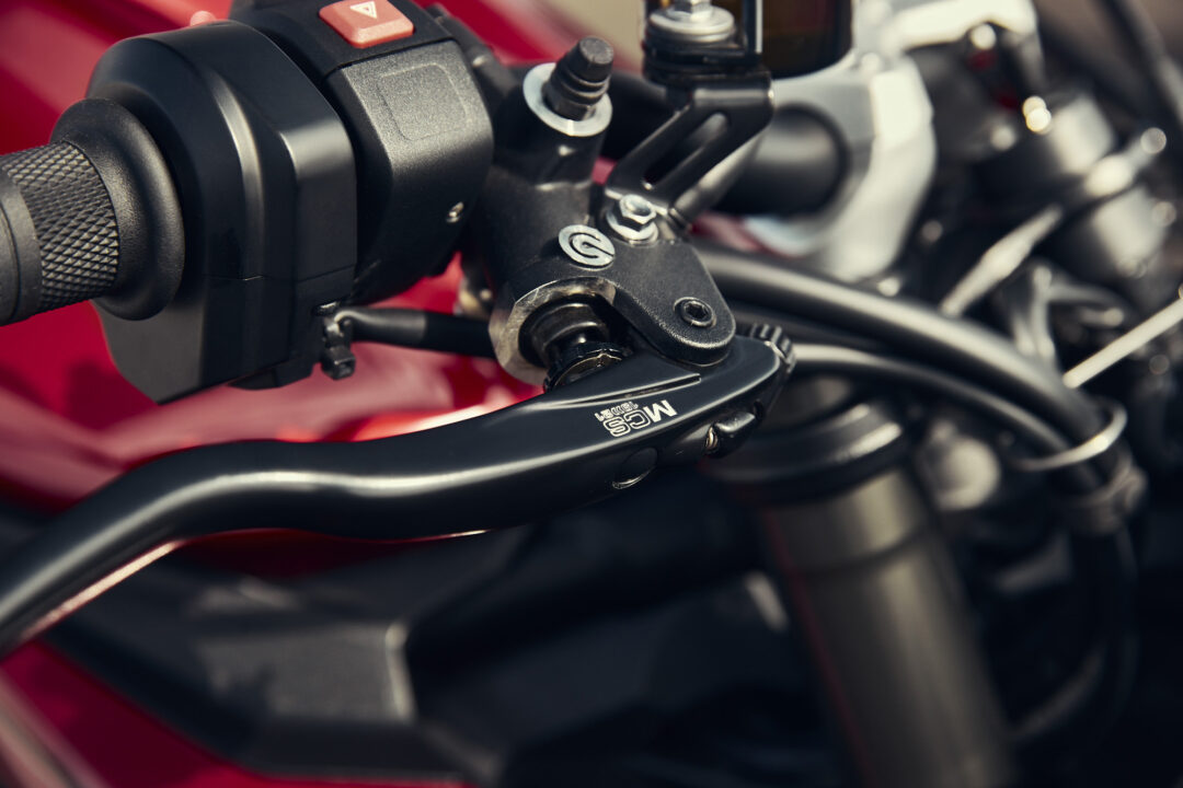 Street_Triple_RS Brembo brake master cyclinder