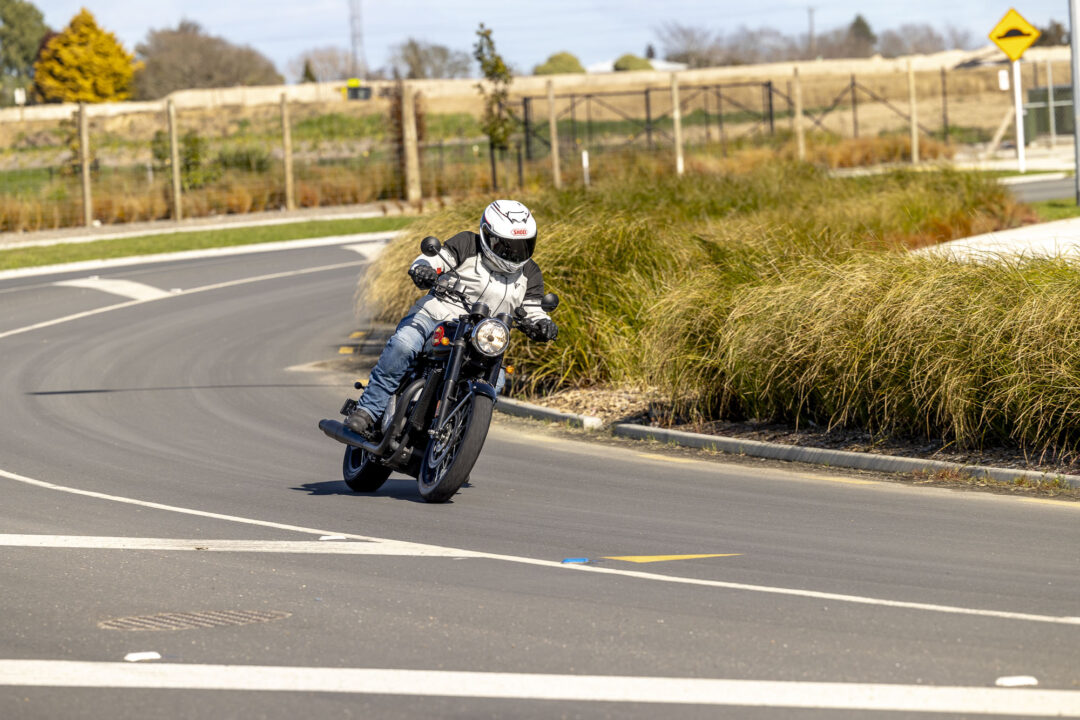 BSA Gold Star action cornering