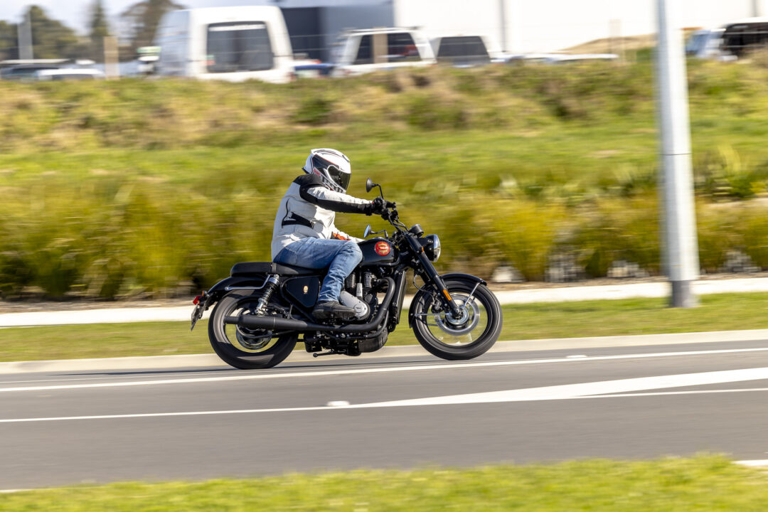 BSA Gold Star action cornering