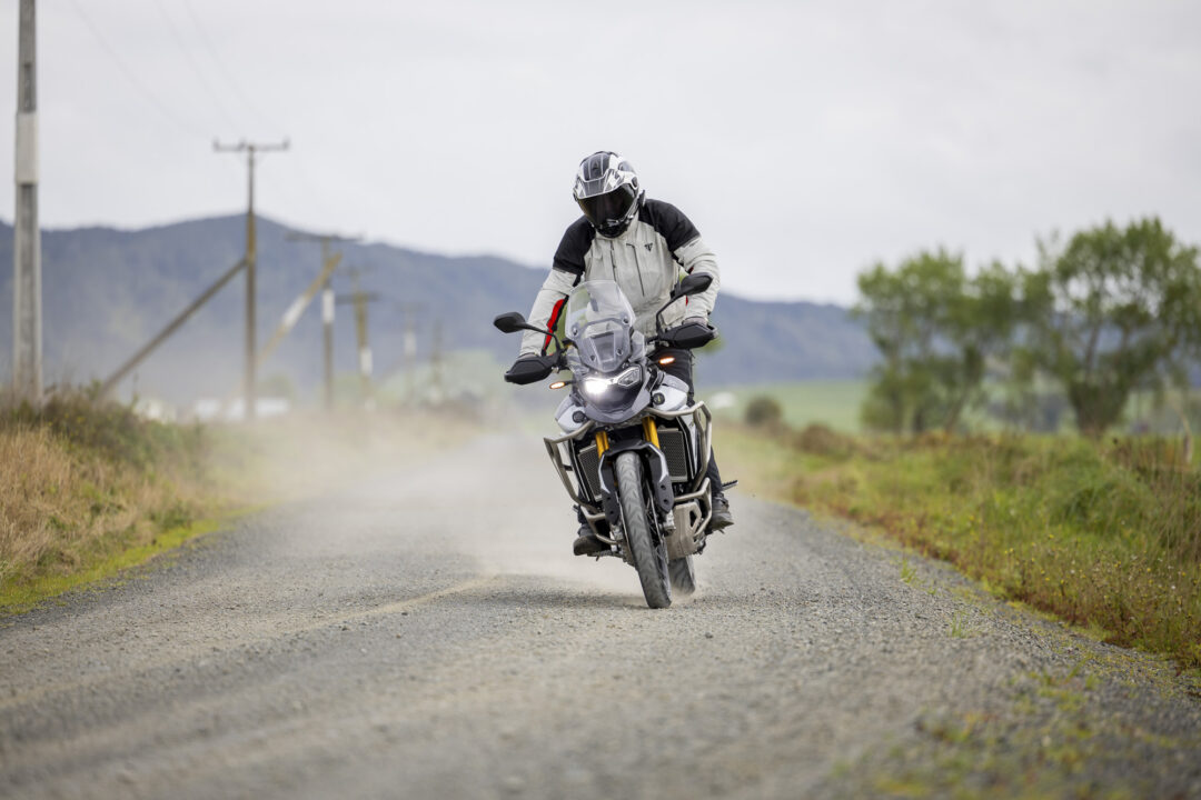 Triumph_Tiger_900_Rally-Pro__Offroad, Arai Adventure Helmet, Triumph Jacket