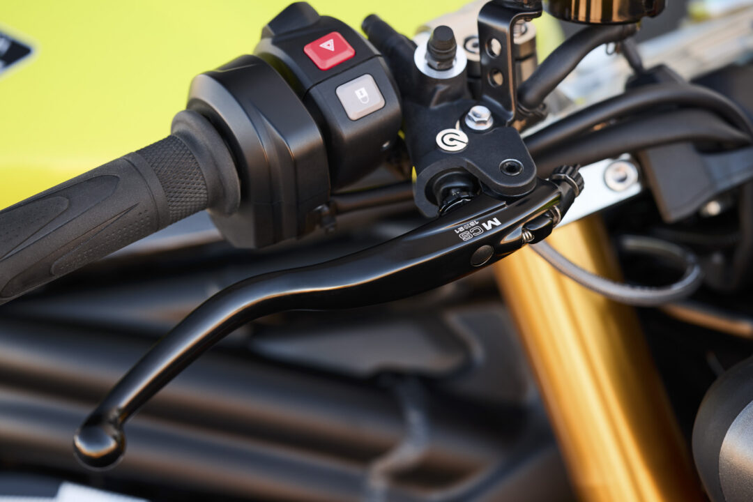 Triumph Speed Triple 1200RX brake lever