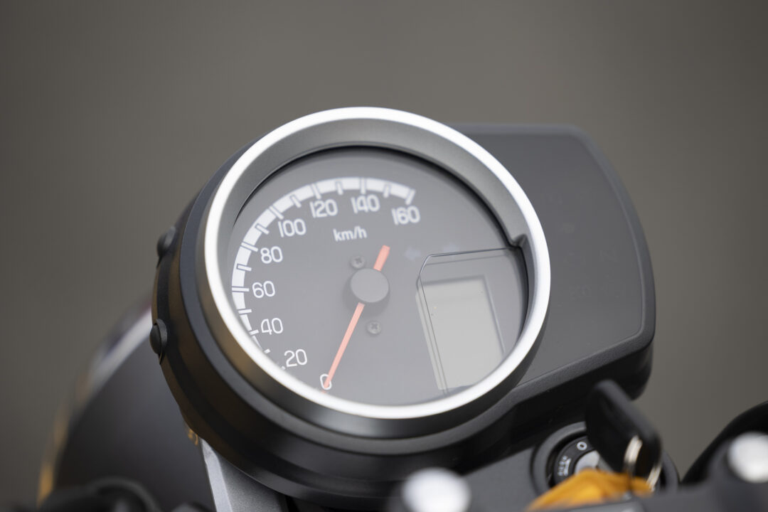 Honda GB350 LCD and analogue dash clock speedo