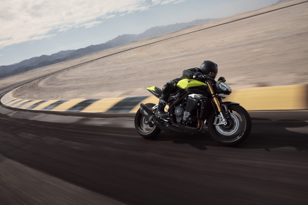 Triumph Speed Triple 1200RX action track