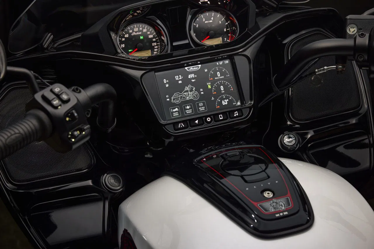 Limited-edition Indian Challenger Elite and Pursuit Elite