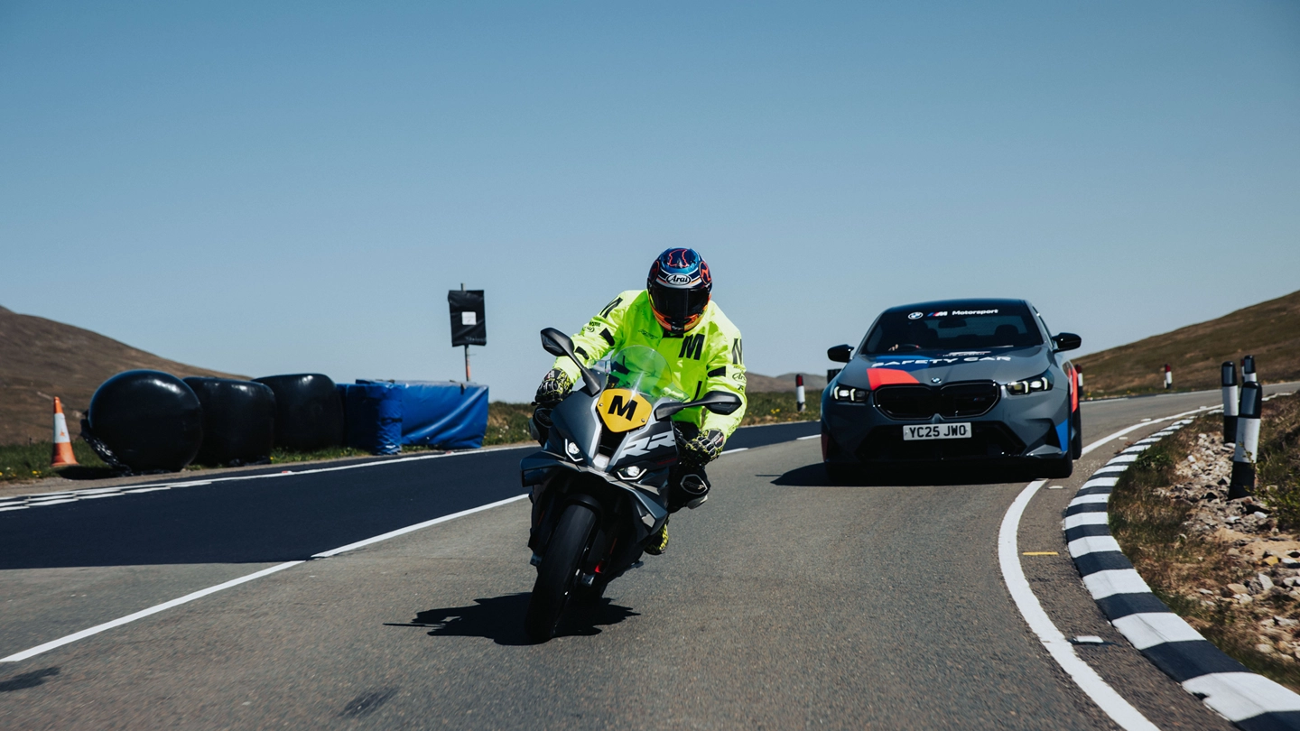 BMW S1000RR IoMTT