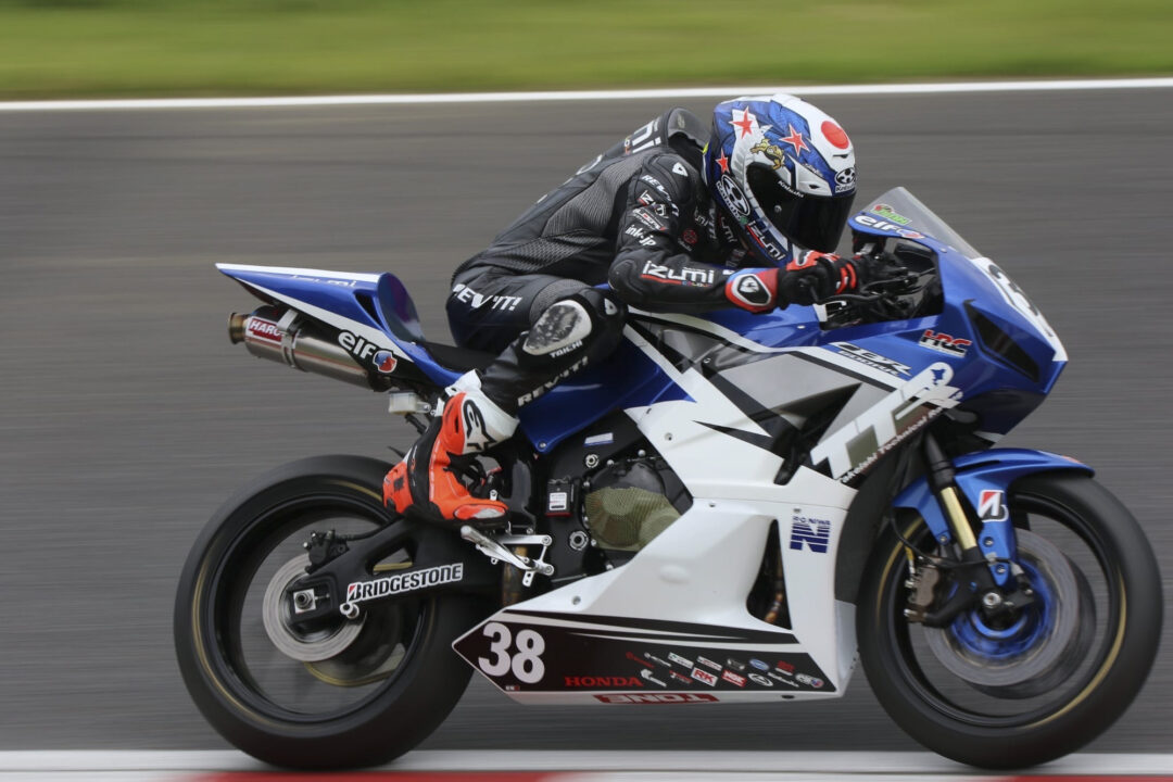 20250619-Jean Turner on Honda 600 at Suzuka
