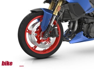 Fully adjustable USD forks on the BMW F900XR 2025 front suspension and brembo radial uprated brakes.