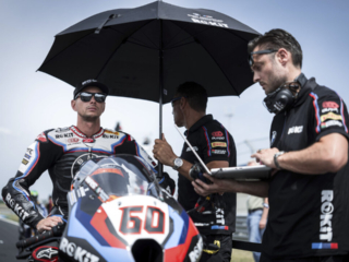 BMW WSBK Toprak Razgatlioglu Rokit BMW review test track action