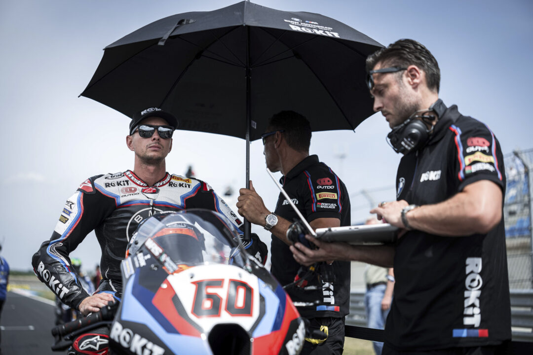 BMW WSBK Toprak Razgatlioglu Rokit BMW review test track action