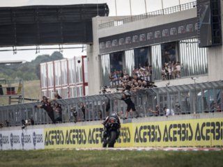 BMW WSBK Toprak Razgatlioglu Rokit BMW review test track action