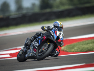 BMW WSBK Toprak Razgatlioglu Rokit BMW test track action