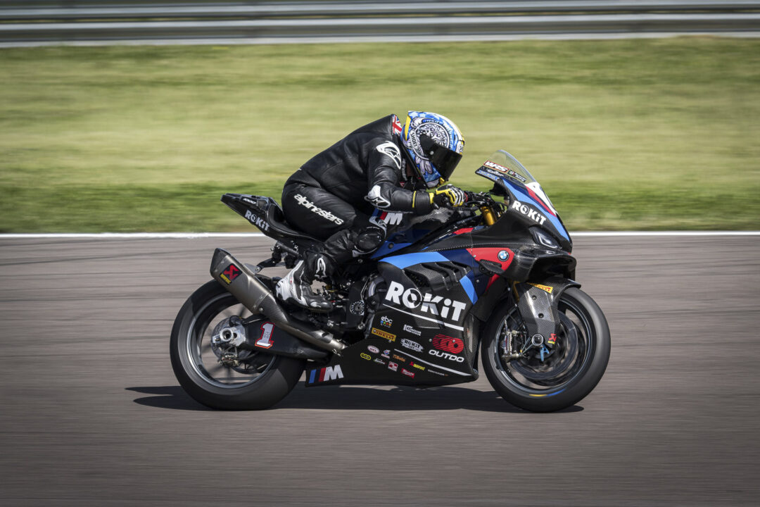 BMW WSBK Toprak Razgatlioglu Rokit BMW test track action