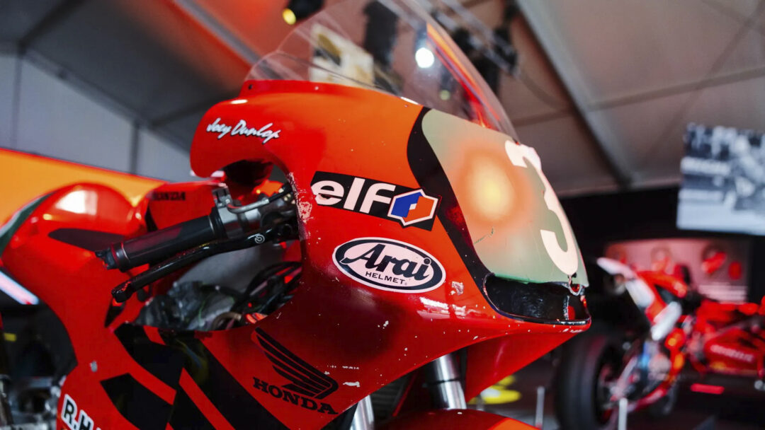 Between The Hedges-Isle of Man TT Joey Dunlop Tribute Video