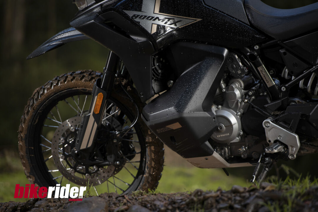 CFMoto 800MT-X black static low petrol tank