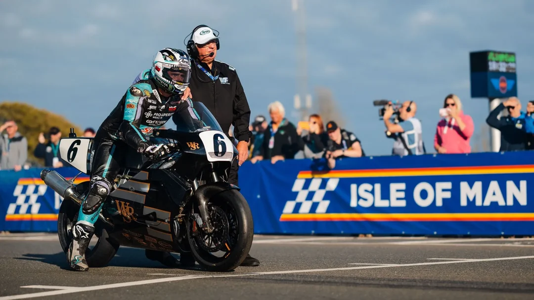 dunlop-norton classic tt