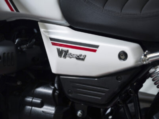 Moto Guzzi V7-Special_2025