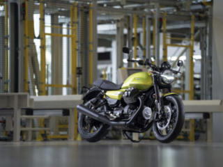 Moto Guzzi V7-Sport_2025