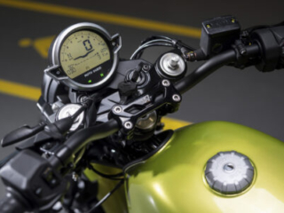 Moto Guzzi V7-Sport_2025 dash LCD