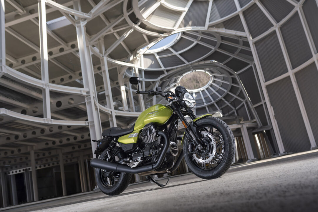 Moto Guzzi V7-Sport_2025 static