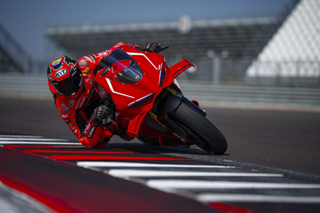 MY26_PANIGALE_V4R action track