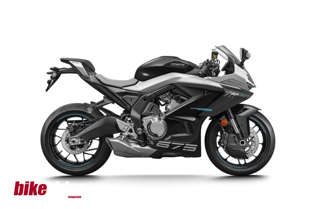 675SR-R_Nebula Black_Right