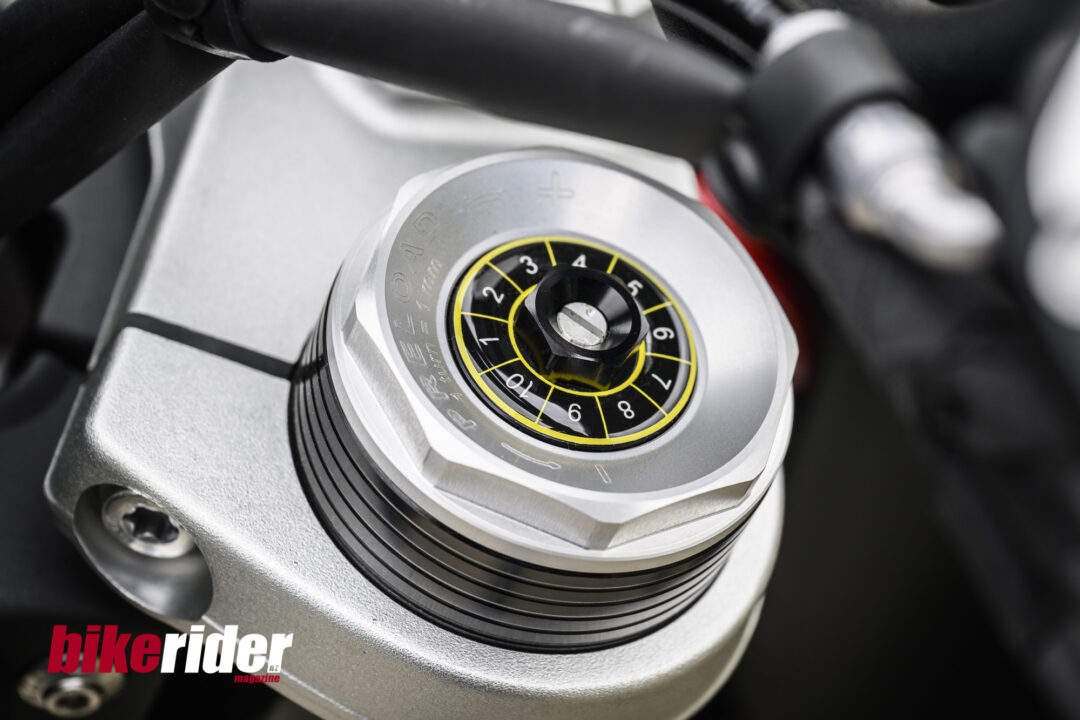 BMW_R12GS static suspension