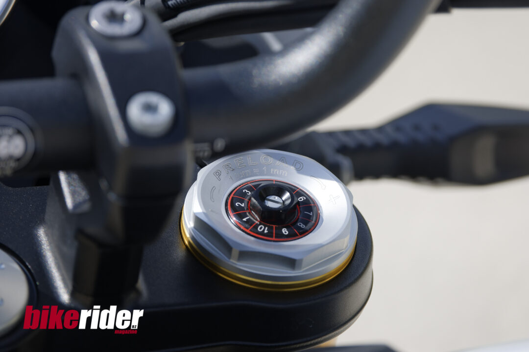 BMW_R12GS static suspension
