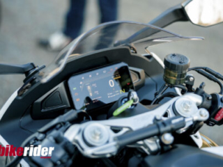 CFMoto 675SR-S review TFT dash