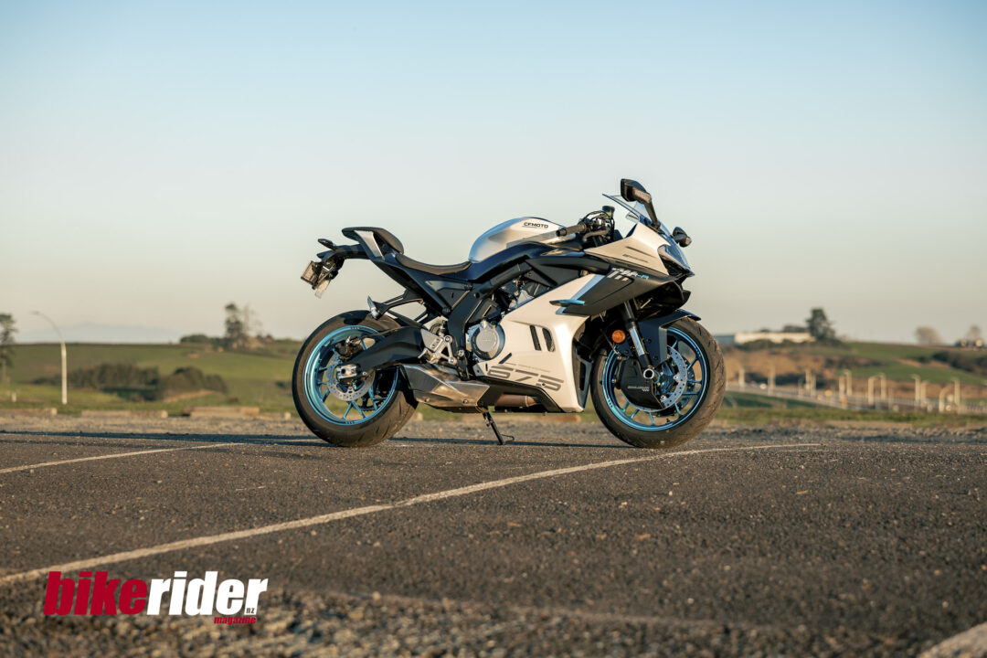 CFMoto 675SR-S review static