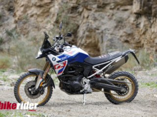 BMW F 900 GS review NZ static blue