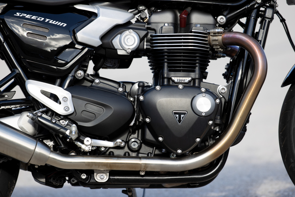 Triumph_Speed_Twin_1200 engine