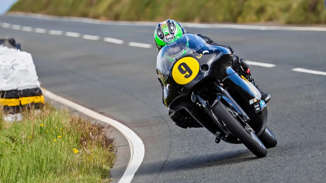 Classic TT senior race 2025 Mike Browne