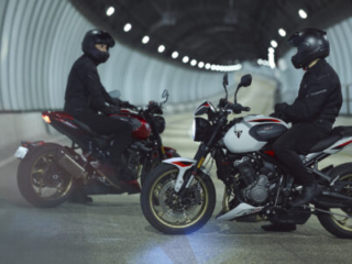 2026 Trident_800_Family_parked with riders having a chat