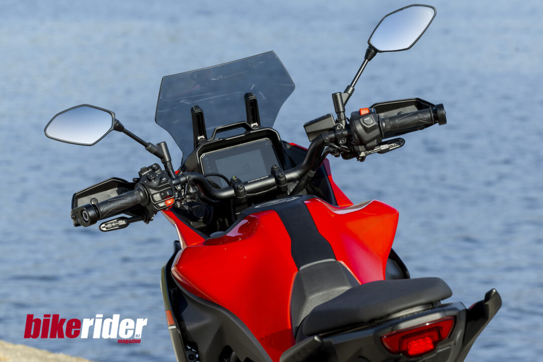 2026 Yamaha Tracer 7 review dash