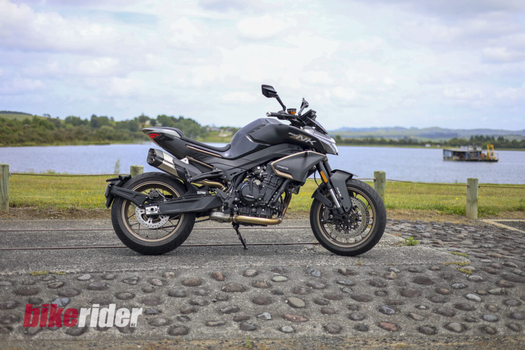 CFMoto 800NK Advanced review static