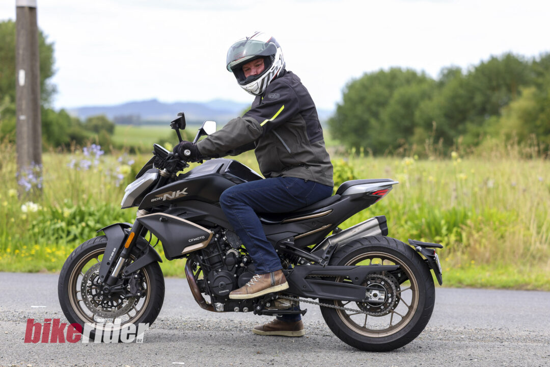CFMoto 800NK Advanced review static