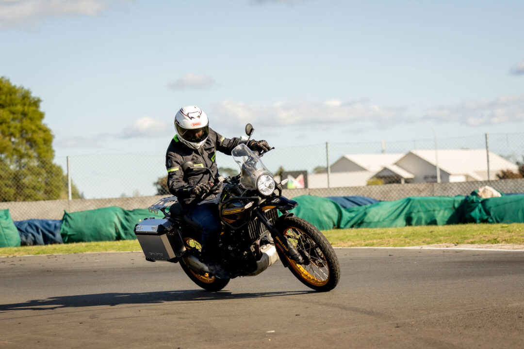 Royal Enfield Himalayan 450 track
