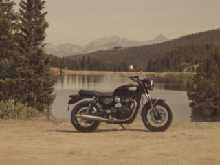 2026 Triumph Bonneville T100 static