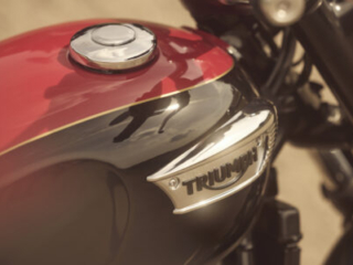 2026 Triumph Bonneville T100 tank