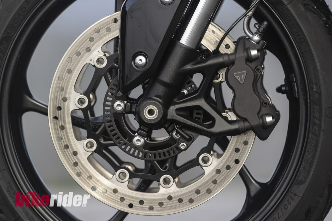 Triumph_Tiger_Sport_800_Static brake discs
